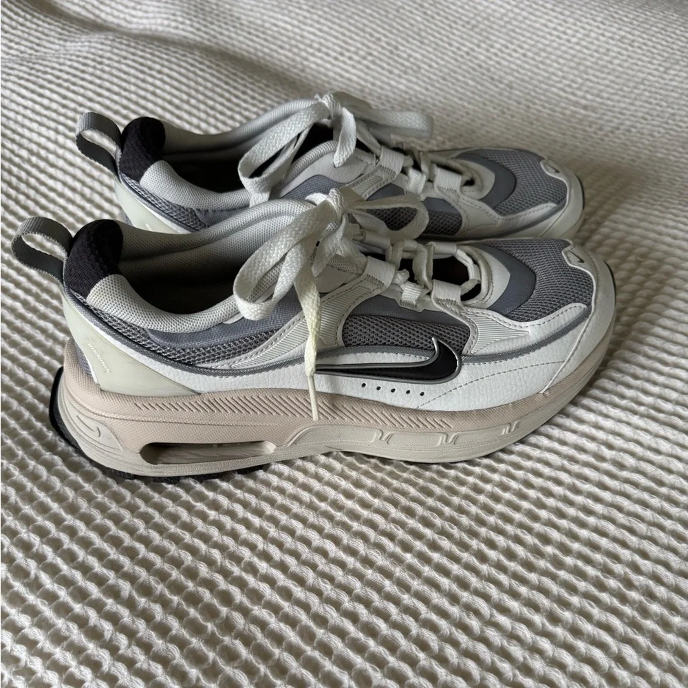 Nike Women's White and Grey Air Max-Inspired Sneakers - Picture 5 of 9